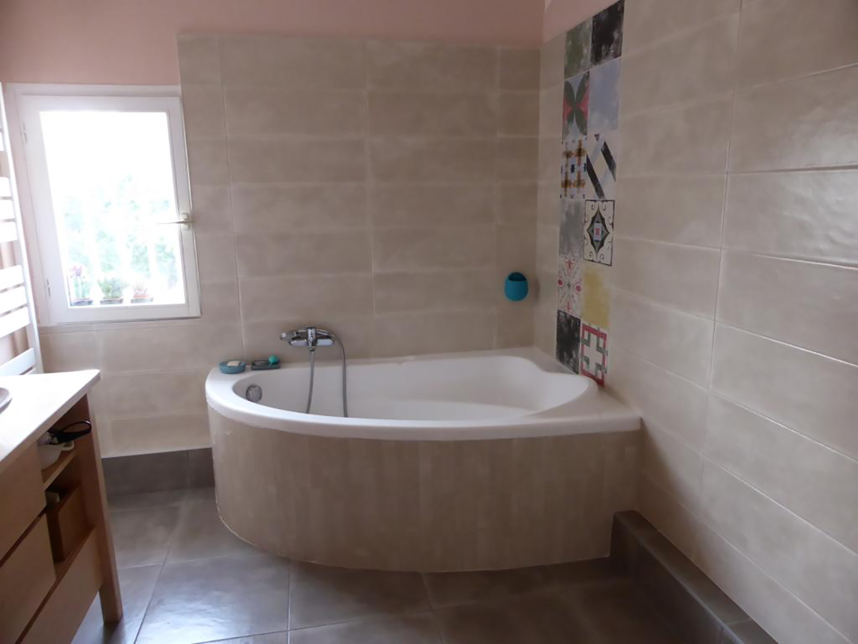 Carrelage Bayonne, Carrelage Pays Basque, Rénovation salle de bain Bayonne, Rénovation salle de bain Pays Basque, Salle de bain neuve Bayonne, Salle de bain neuve Pays Basque, Carrelage terrasse Bayonne, Carrelage terrasse Pays Basque, Parquet stratifié Bayonne, Parquet stratifié Pays Basque, Sanitaire Bayonne, Sanitaire Pays Basque, Carrelage piscine Bayonne, Carrelage piscine Pays Basque,